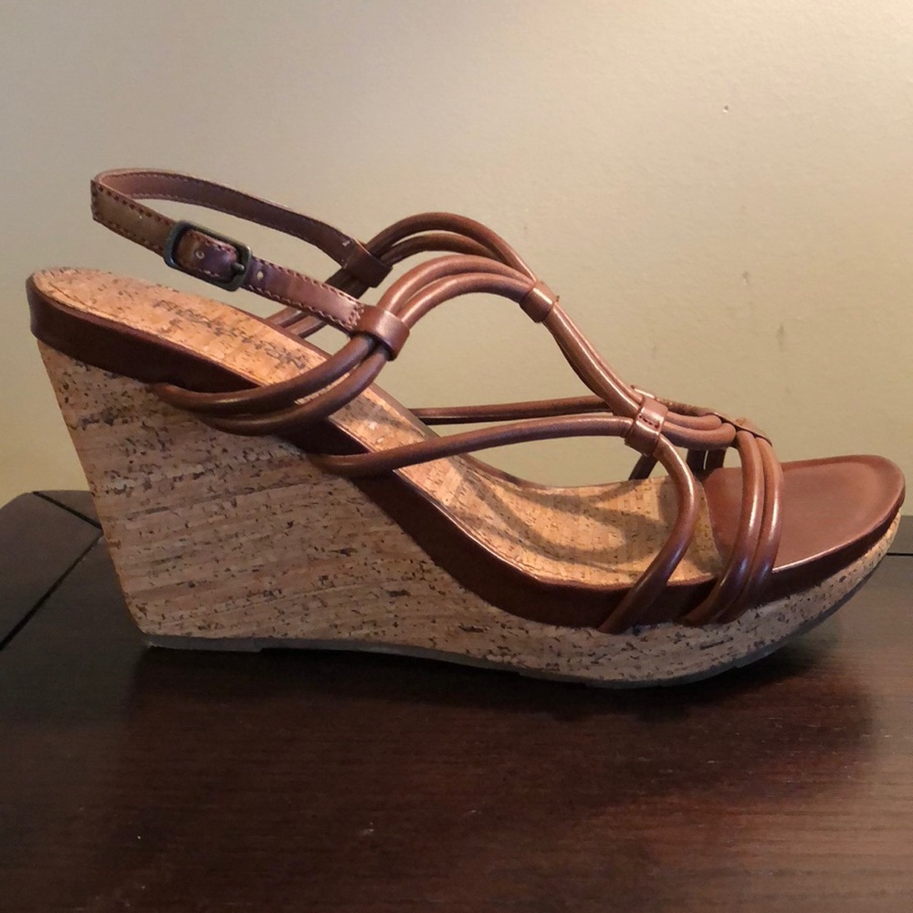 Kenneth Cole Reaction Wedges
